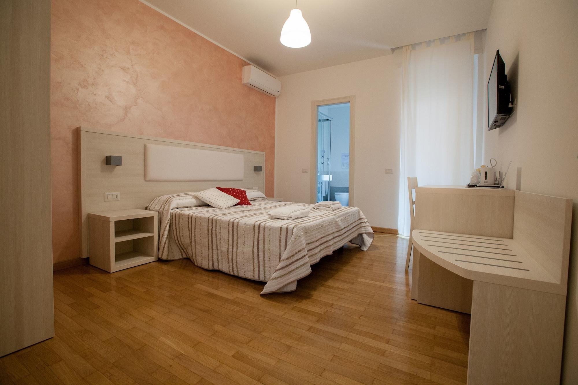 โมเมนติ โรมานี เบดแอนด์เบรคฟาสต์ Bed & Breakfast ภายนอก รูปภาพ